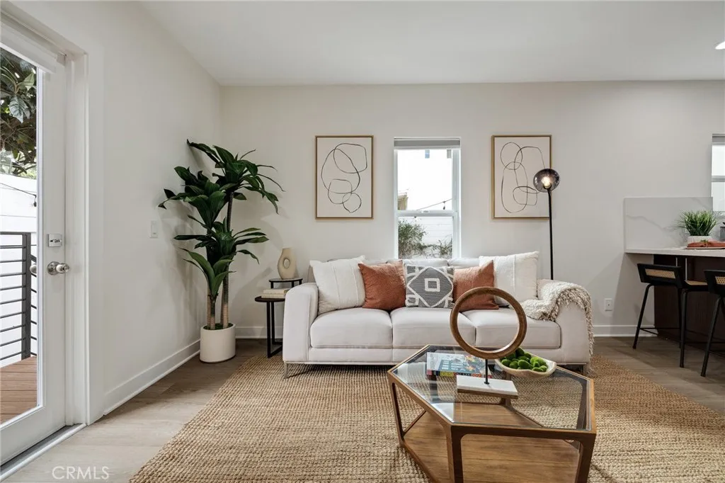 724 San Miguel Avenue, Venice, California 90291 home-pic-20