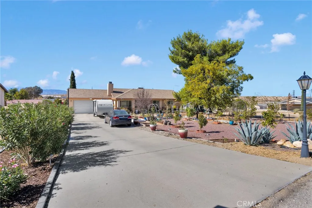 16812 Melba, Victorville, California 92394 home-pic-3