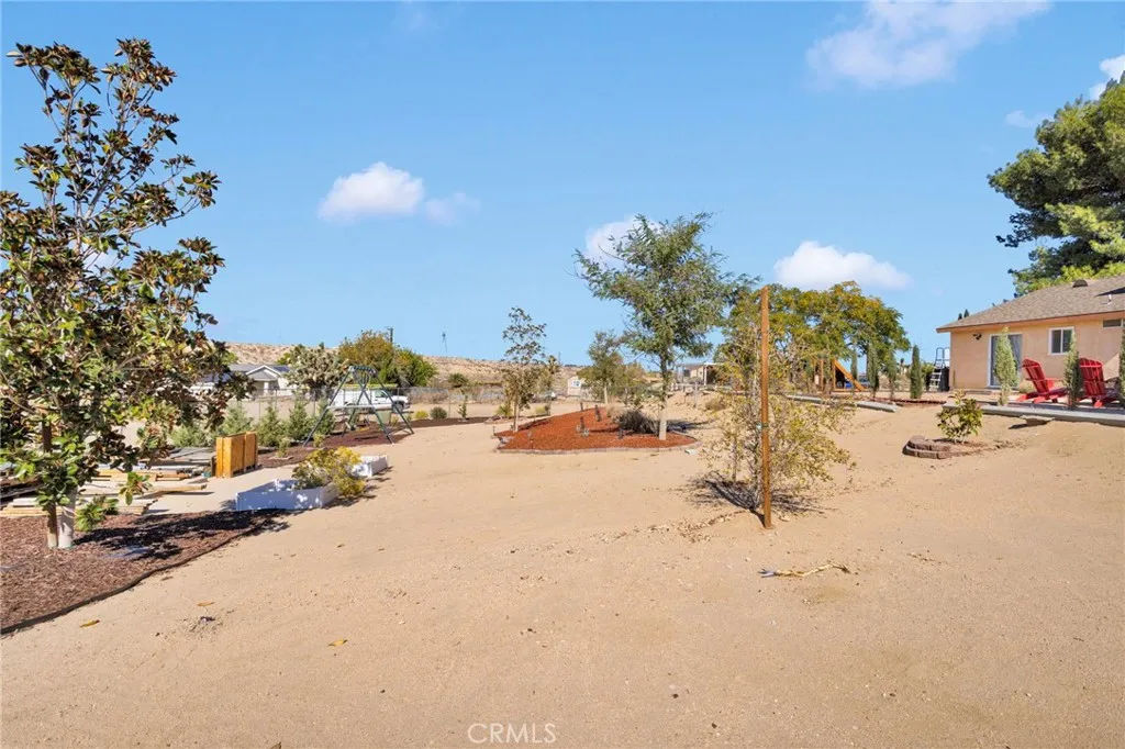 16812 Melba, Victorville, California 92394 home-pic-31