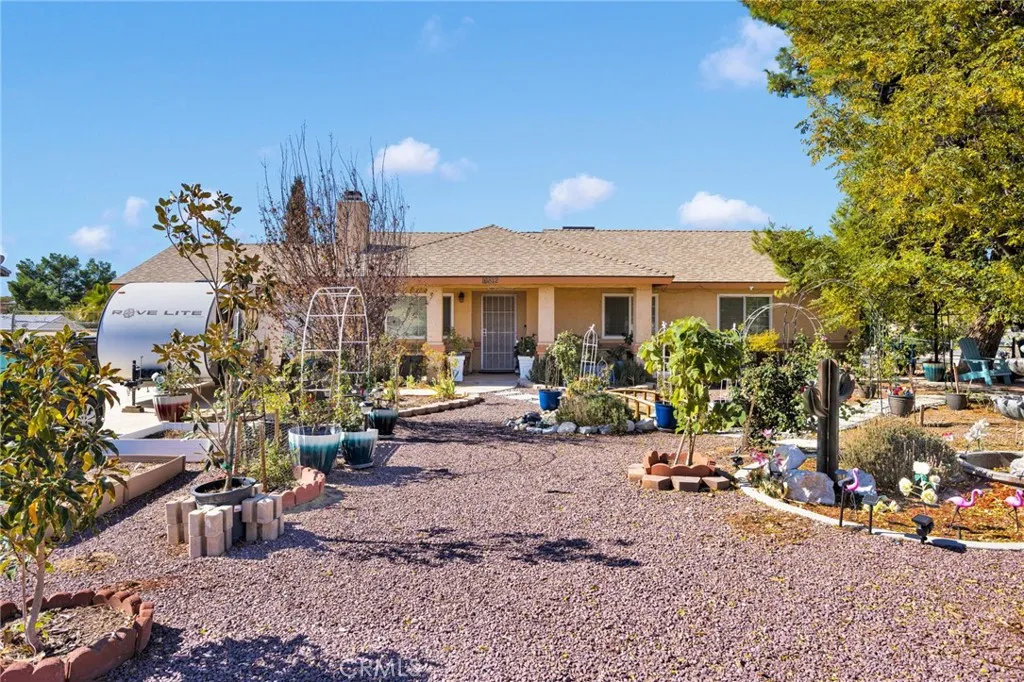 16812 Melba, Victorville, California 92394 home-pic-4