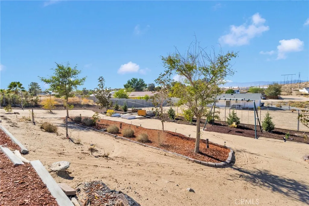 16812 Melba, Victorville, California 92394 home-pic-33