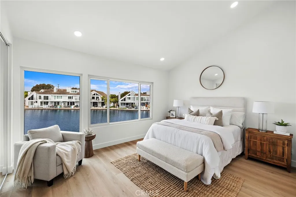 16103 Saint Croix, Huntington Beach, California 92649 home-pic-24