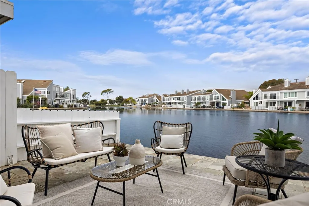 16103 Saint Croix, Huntington Beach, California 92649 home-pic-11