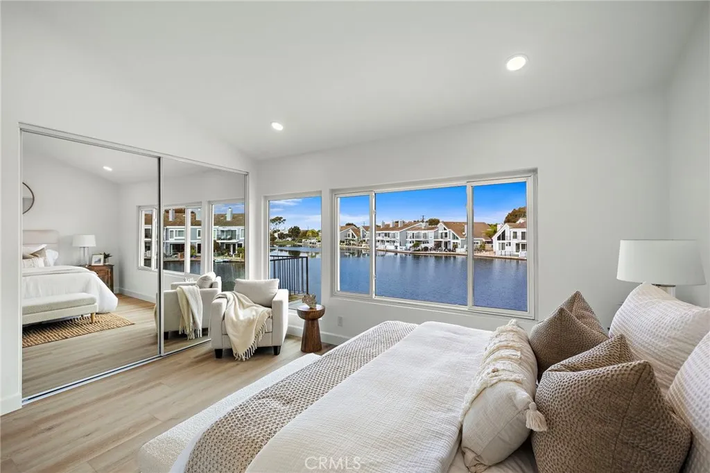 16103 Saint Croix, Huntington Beach, California 92649 home-pic-25