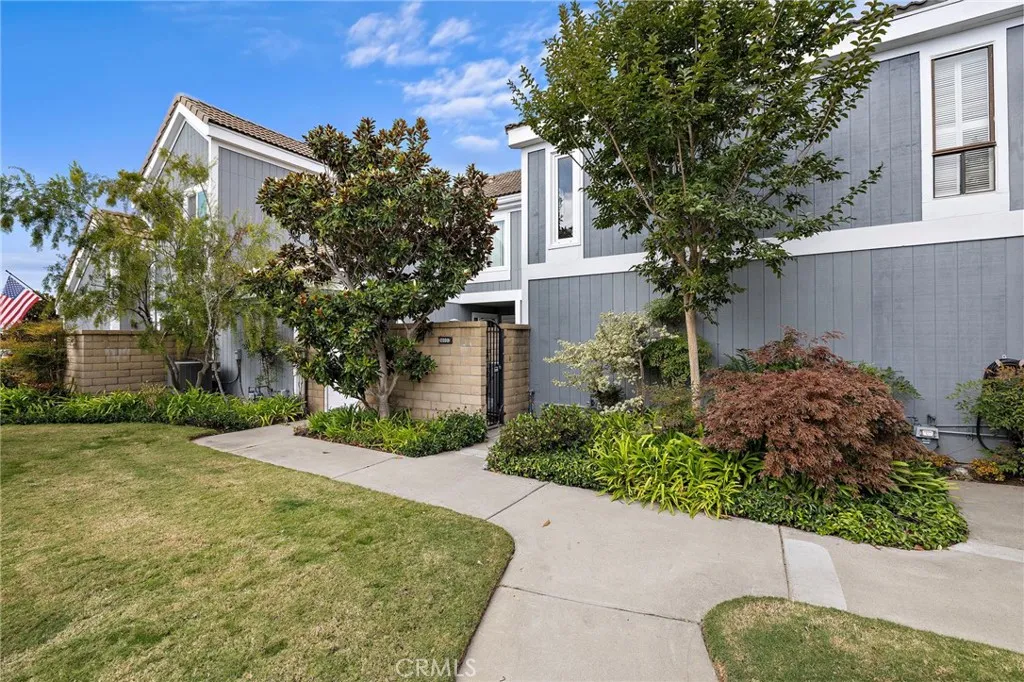 16103 Saint Croix, Huntington Beach, California 92649 home-pic-37