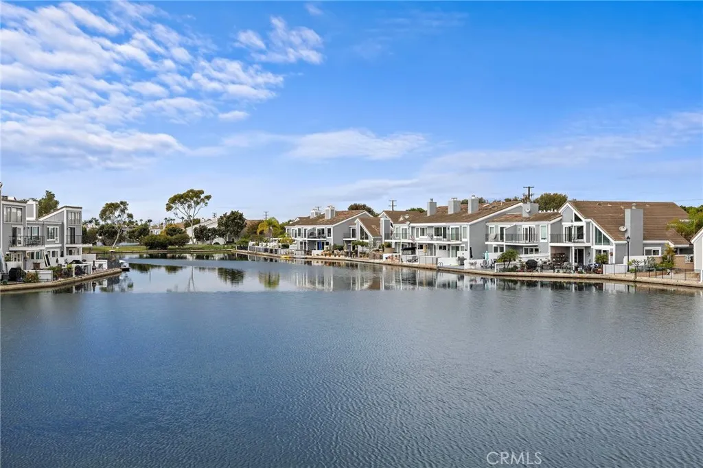 16103 Saint Croix, Huntington Beach, California 92649 home-pic-14