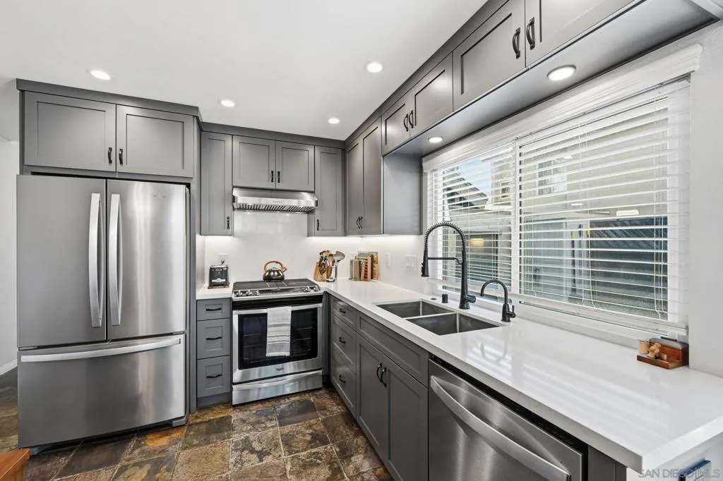 , San Diego, California 92124 home-pic-13