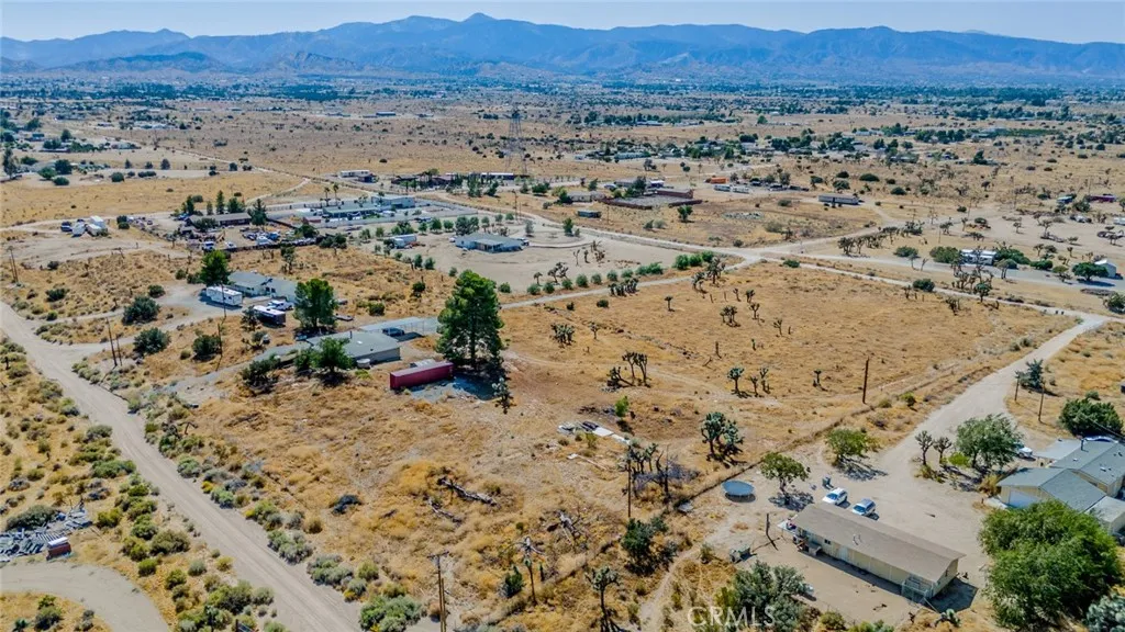 10601 Anderson Ranch Rd, Phelan, California 92371 home-pic-14
