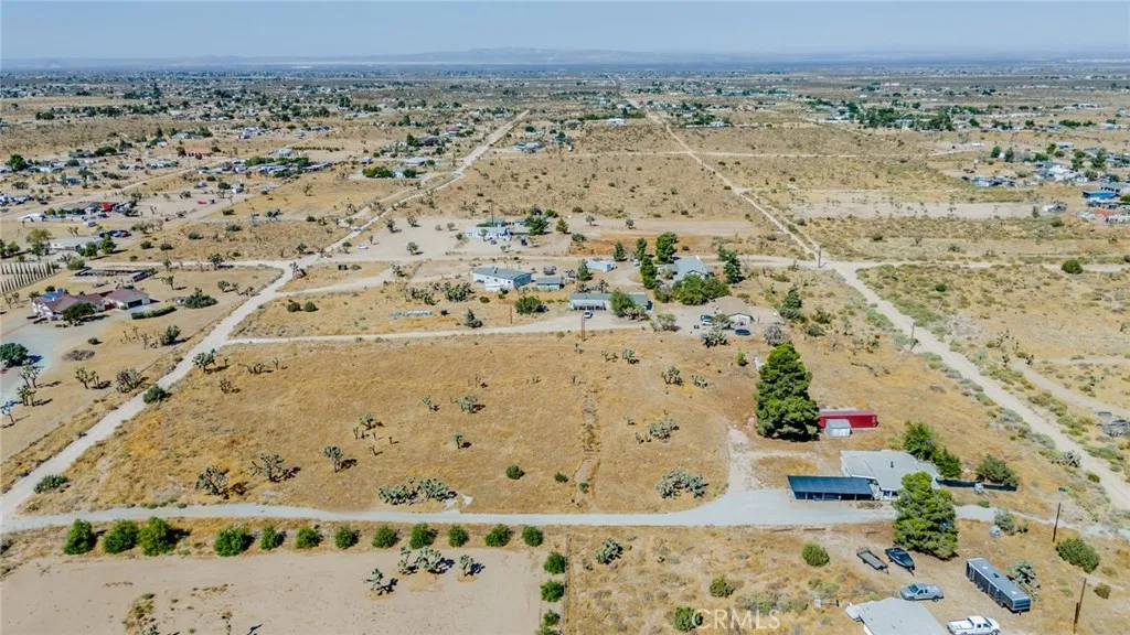 10601 Anderson Ranch Rd, Phelan, California 92371 home-pic-16