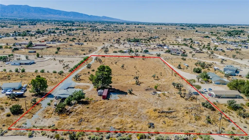 10601 Anderson Ranch Rd, Phelan, California 92371 home-pic-11