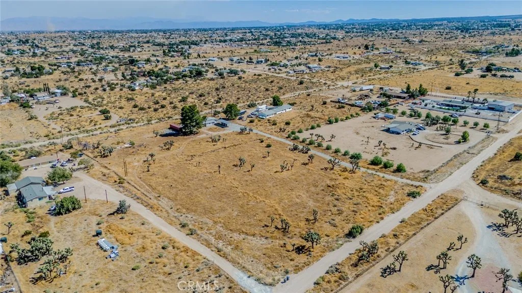 10601 Anderson Ranch Rd, Phelan, California 92371 home-pic-8