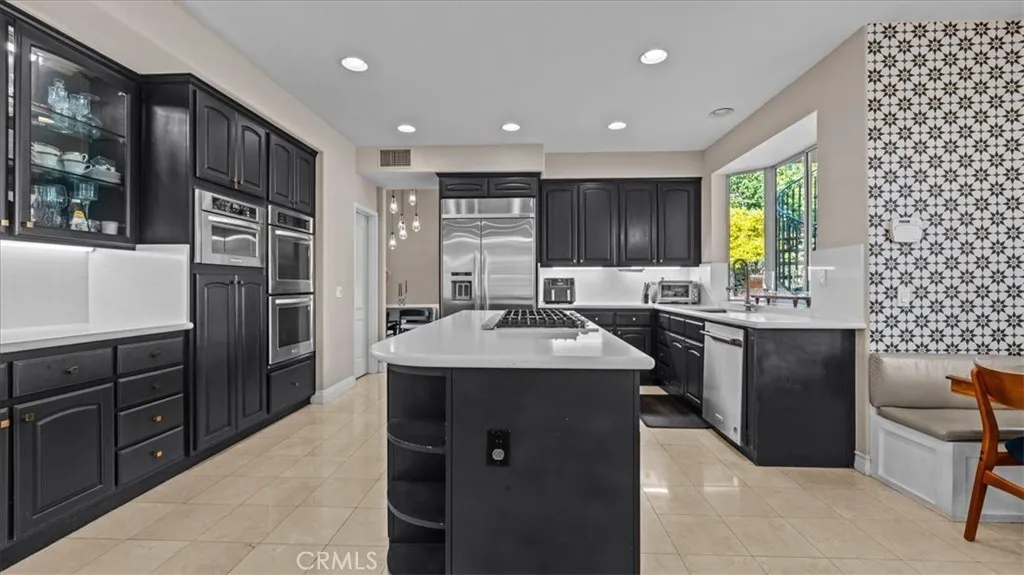 2162 N Euclid Avenue, Upland, California 91784 home-pic-17