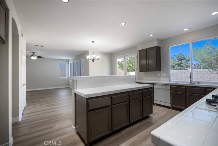 40271 Preston, Palmdale, California 93551