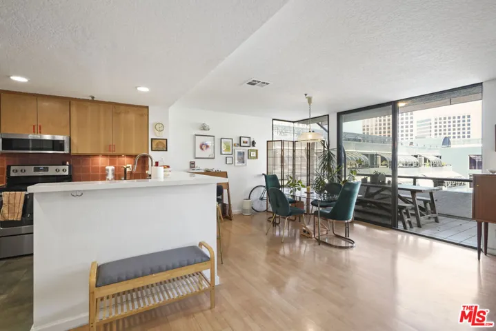 880 W 1st Street 604, Los Angeles, California 90012