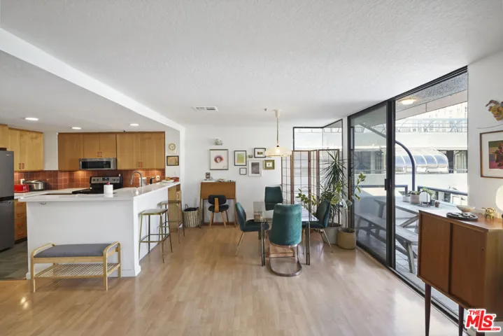880 W 1st Street 604, Los Angeles, California 90012