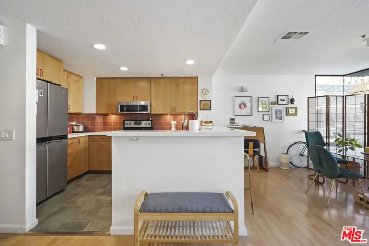 880 W 1st Street 604, Los Angeles, California 90012
