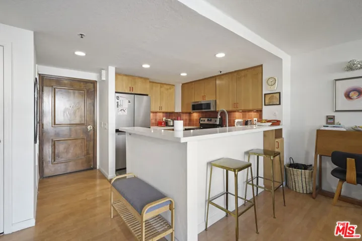 880 W 1st Street 604, Los Angeles, California 90012