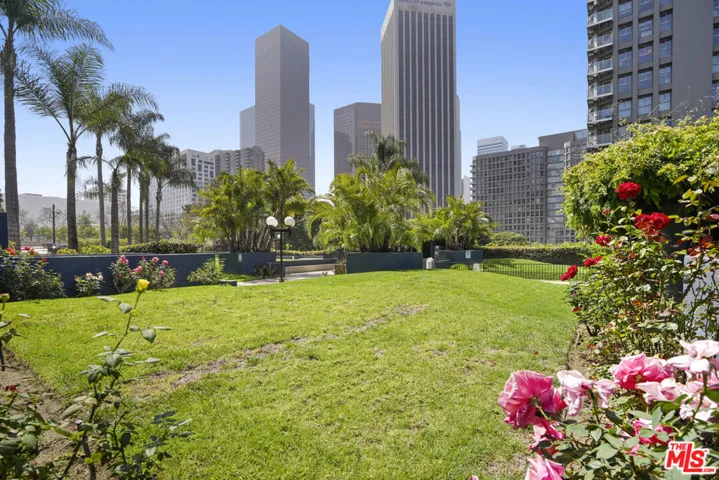 880 W 1st Street 604, Los Angeles, California 90012