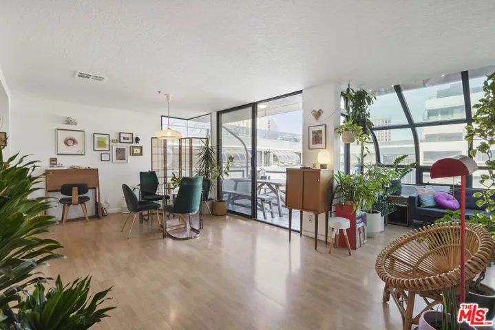 880 W 1st Street 604, Los Angeles, California 90012