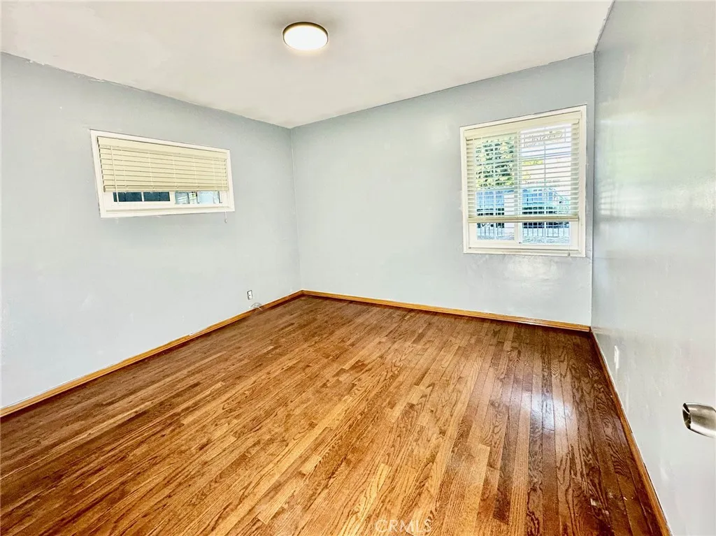 12040 Stagg Street, North Hollywood, California 91605 home-pic-6