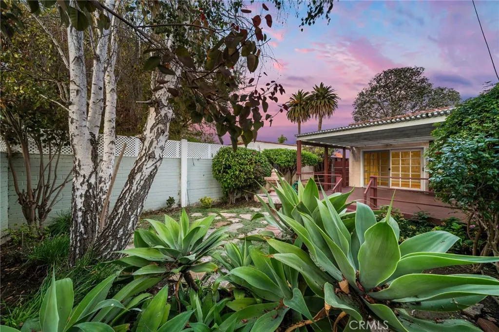 3727 Walnut, Long Beach, California 90807 home-pic-24
