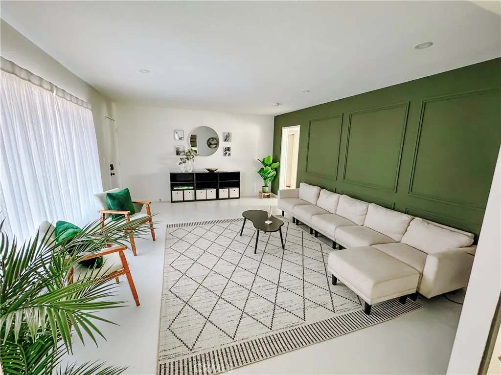 5050 1st E, Joshua Tree, California 92252 home-pic-2