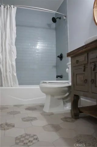 Hallway bath another view