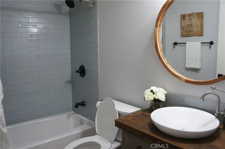 Hallway bath