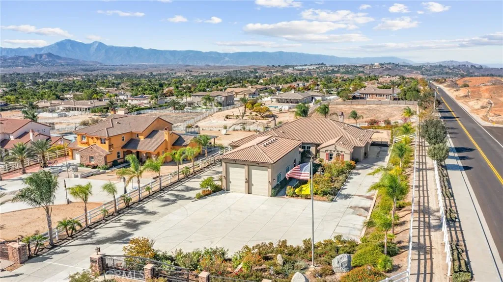 17509 Fairbreeze Court, Riverside, California 92504 home-pic-0