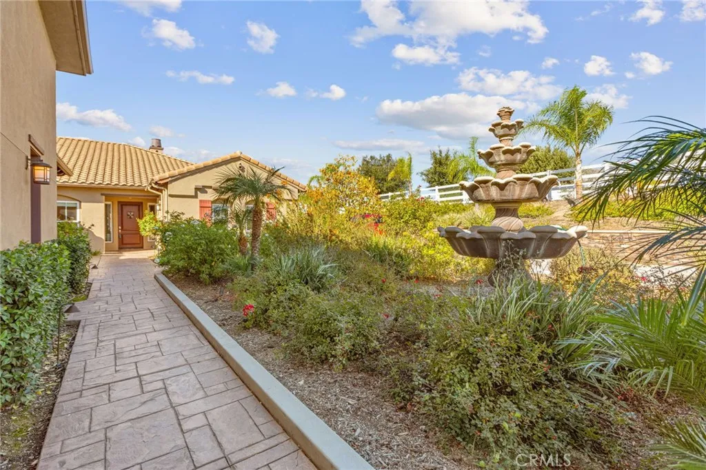 17509 Fairbreeze Court, Riverside, California 92504 home-pic-40