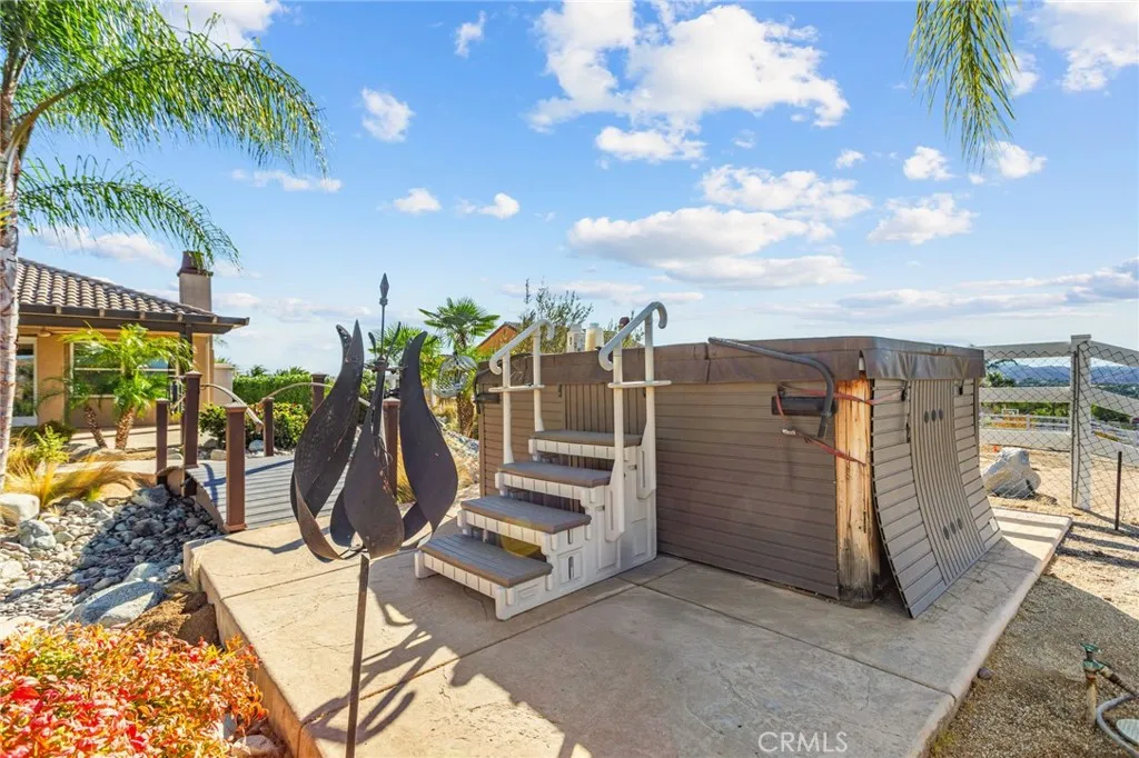 17509 Fairbreeze Court, Riverside, California 92504 home-pic-1