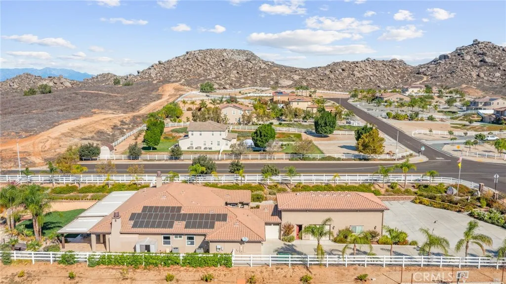17509 Fairbreeze Court, Riverside, California 92504 home-pic-44