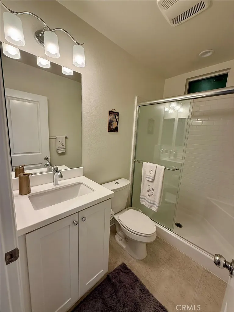 1570 W 1st Street, Santa Ana, California 92703 home-pic-8