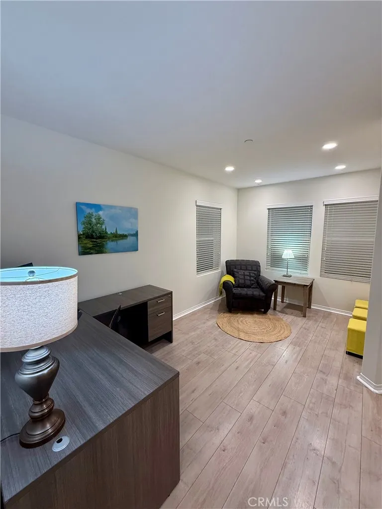 1570 W 1st Street, Santa Ana, California 92703 home-pic-32