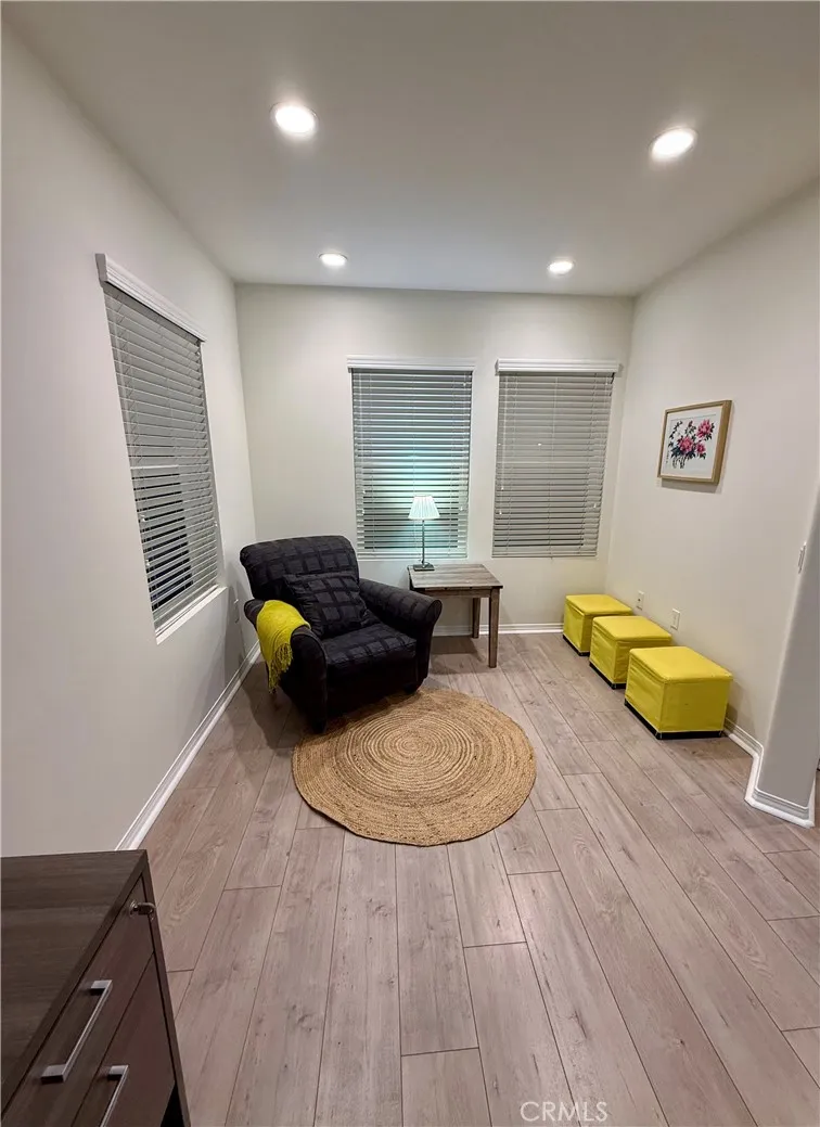 1570 W 1st Street, Santa Ana, California 92703 home-pic-31