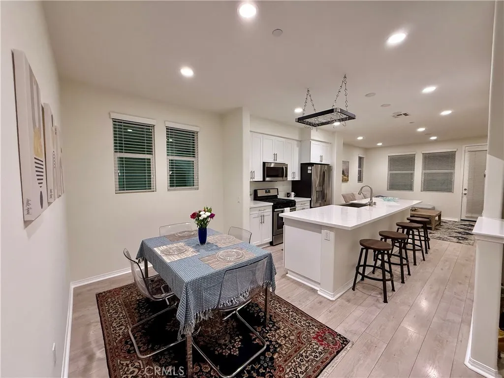 1570 W 1st Street, Santa Ana, California 92703 home-pic-4