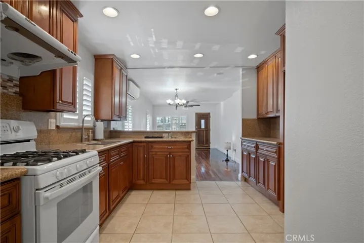 4758 Oak Street, Pico Rivera, California 90660