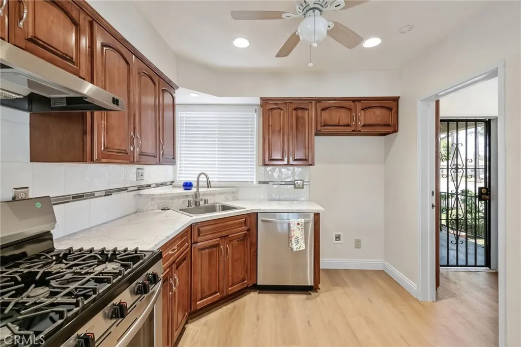 2824 W 156th, Gardena, California 90249 home-pic-9