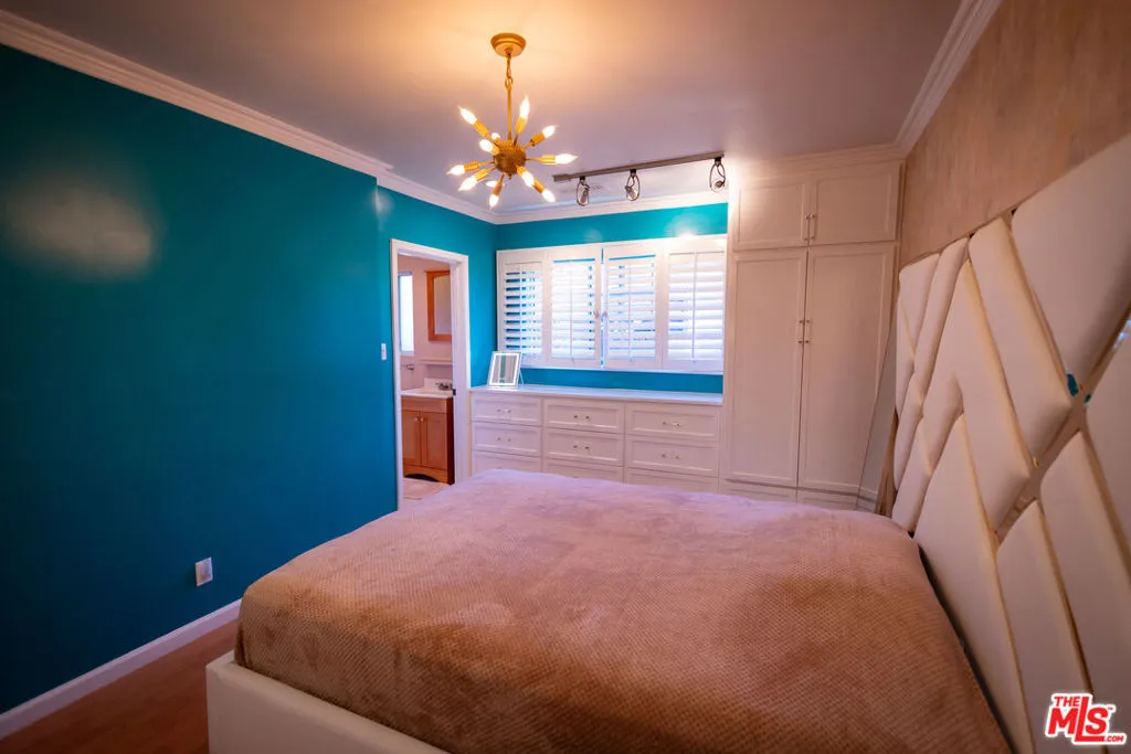 6449 Radford Avenue, North Hollywood, California 91606 home-pic-20