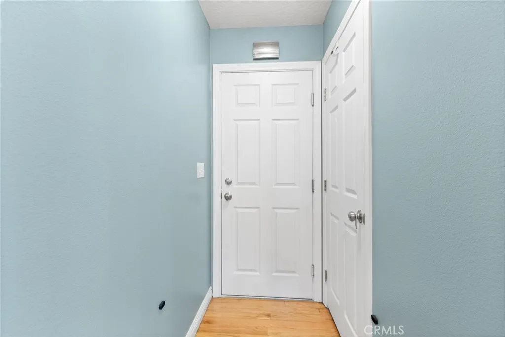 6284 Apple Vista Dr, Wrightwood, California 92397 home-pic-22