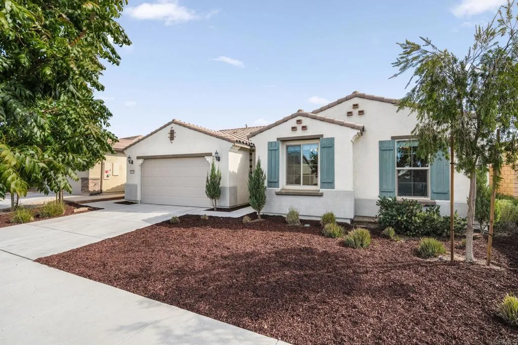 29536 Stageline Circle, Menifee, California 92584 home-pic-2