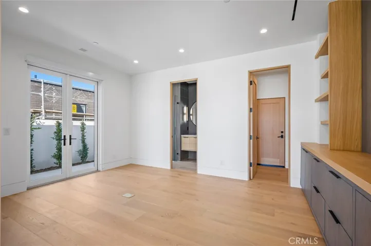 Bonus Room / Office / Fourth Bed (just off of great room)