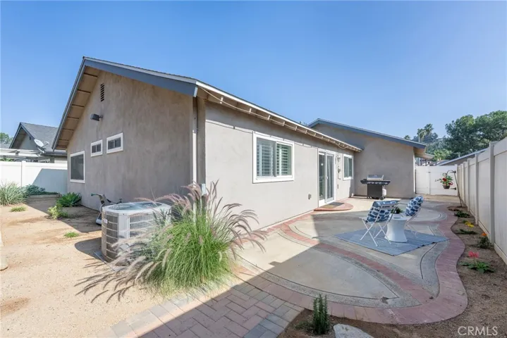 6025 Kingsbriar Drive, Yorba Linda, California 92886