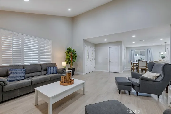 6025 Kingsbriar Drive, Yorba Linda, California 92886