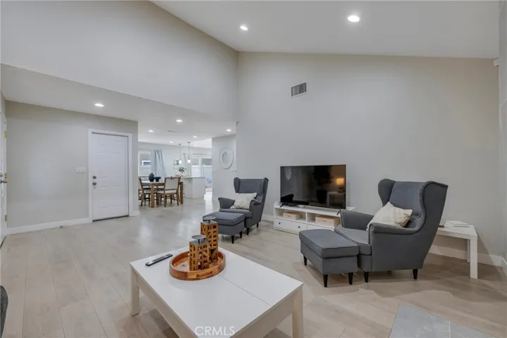 6025 Kingsbriar Drive, Yorba Linda, California 92886