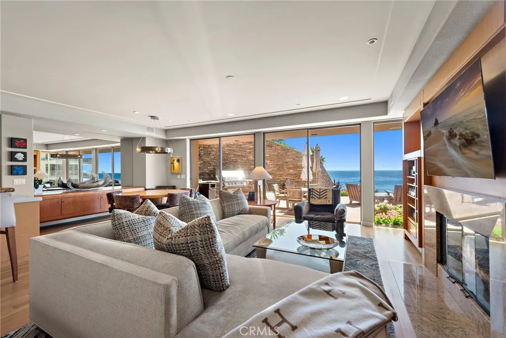 1603 S Coast Hwy F, Laguna Beach, California 92651 home-pic-8