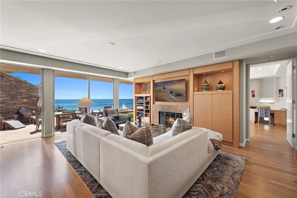 1603 S Coast Hwy F, Laguna Beach, California 92651 home-pic-7