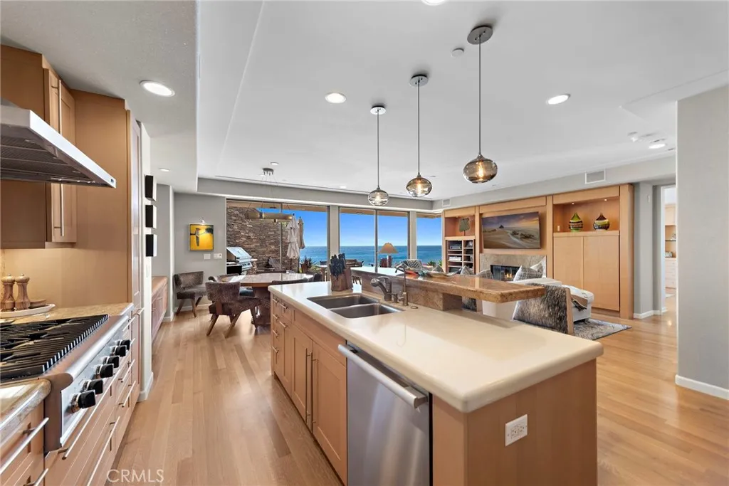 1603 S Coast Hwy F, Laguna Beach, California 92651 home-pic-4