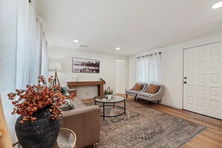 826 E Route 66, Glendora, California 91740