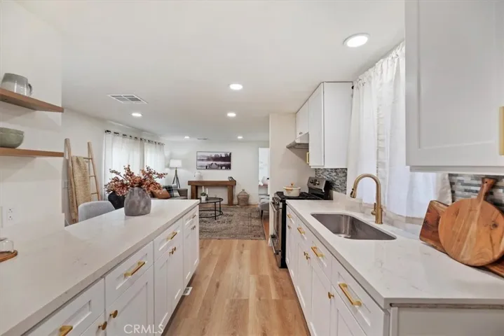 826 E Route 66, Glendora, California 91740